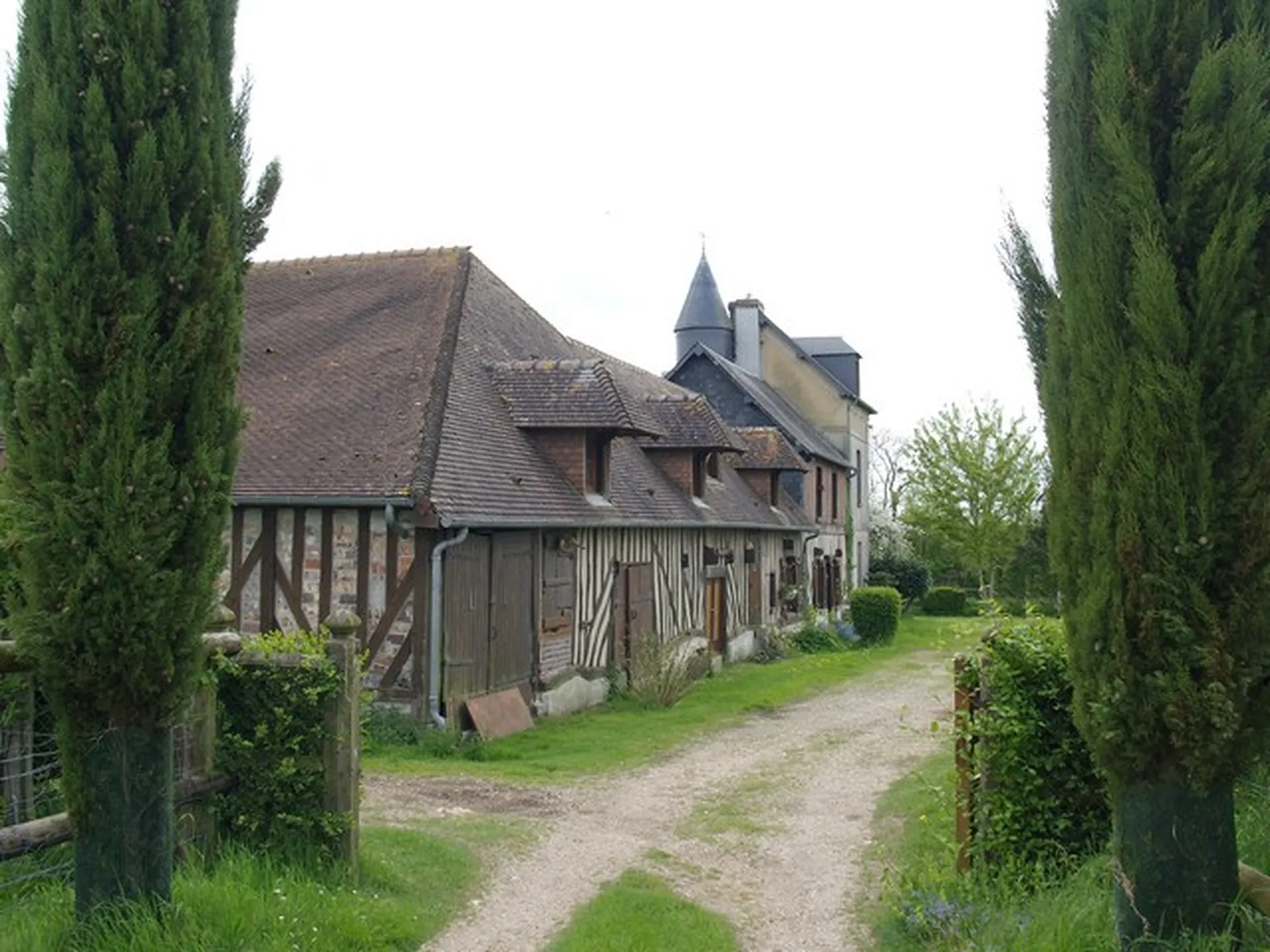 PROPRIETE EQUESTRE OU HERBAGERE proche de LISIEUX, Calvados 14