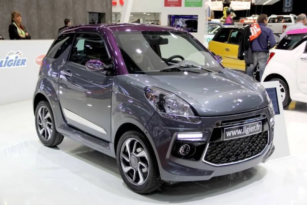 Nouvelle voiture sans permis LIGIER JS 50 avec moteur Revolution sur Toulon dans le Var 83