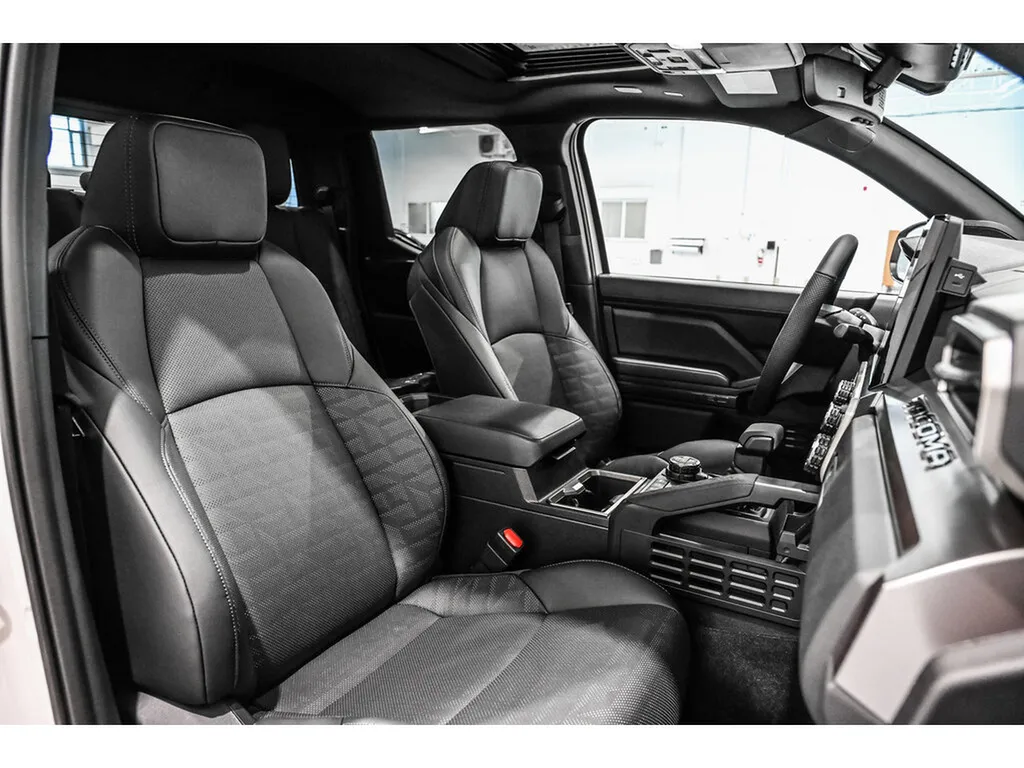 Toyota Tacoma Hybrid TRD Off-Road Premium 2026 – 89520 TTC/ 74600 HT Import Canada Bordeaux | Pick-Up Hybride 4x4 326 ch