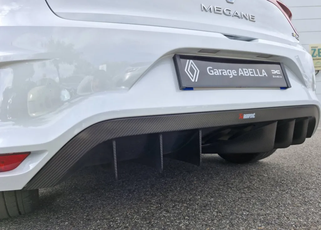 Renault Mégane IV RS Trophy-R 1.8T 300 BVM à Plaisance du Touch près de Toulouse en Occitanie