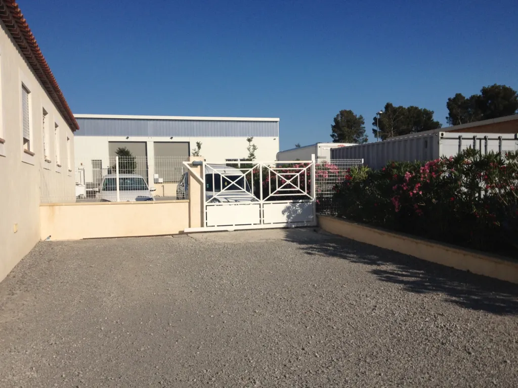 FABRICANT PORTAIL COULISSANT EN FER FORGE SUR MESURE MARTIGUES PACA