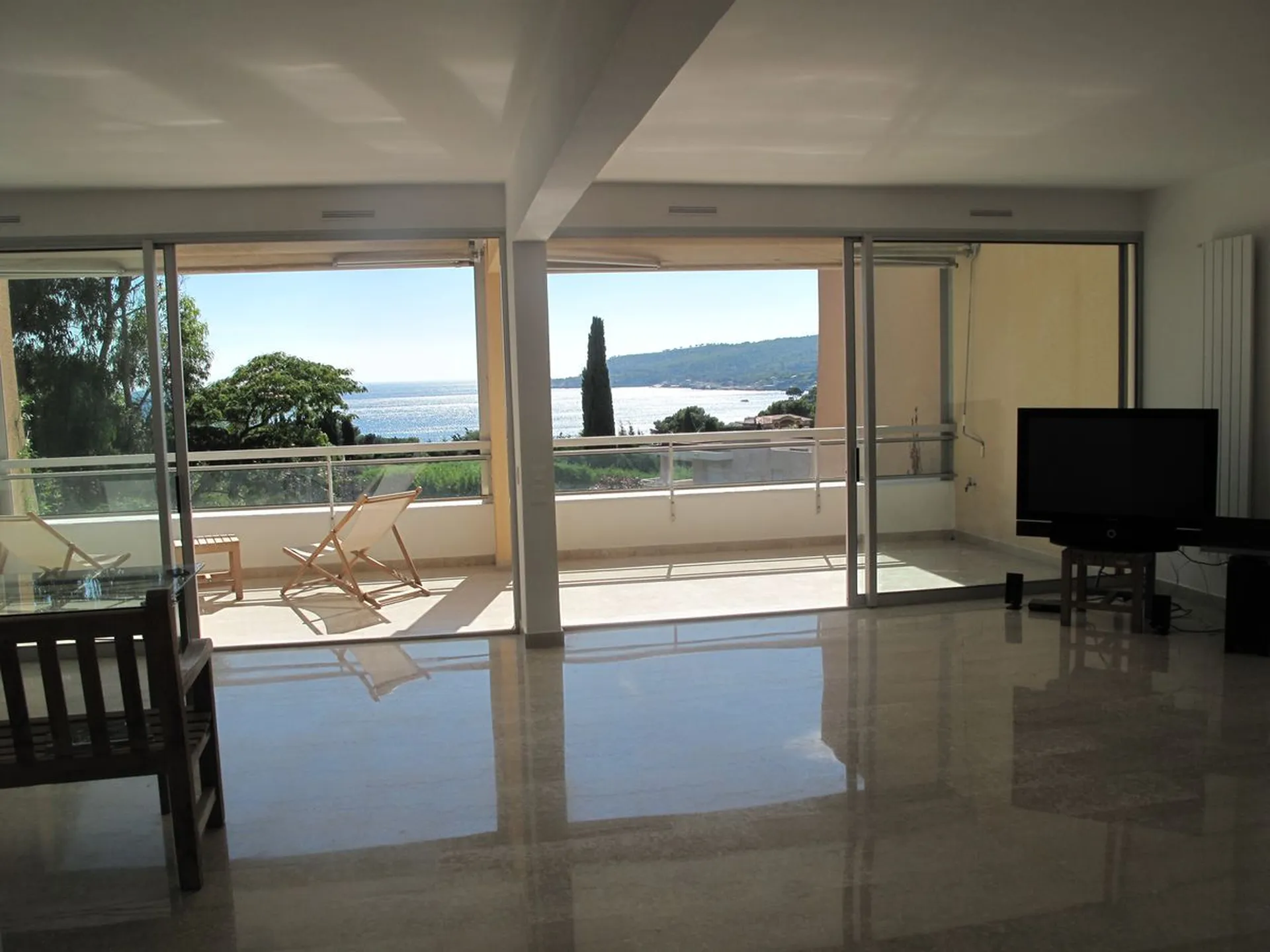 Vente appartement 4 Cassis dans résidence fermée standing proche centre