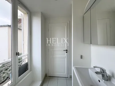 A louer, séduction garantie pour l'originalité de ce très joli cinq pièces 130,40 M2 dans l'esprit 