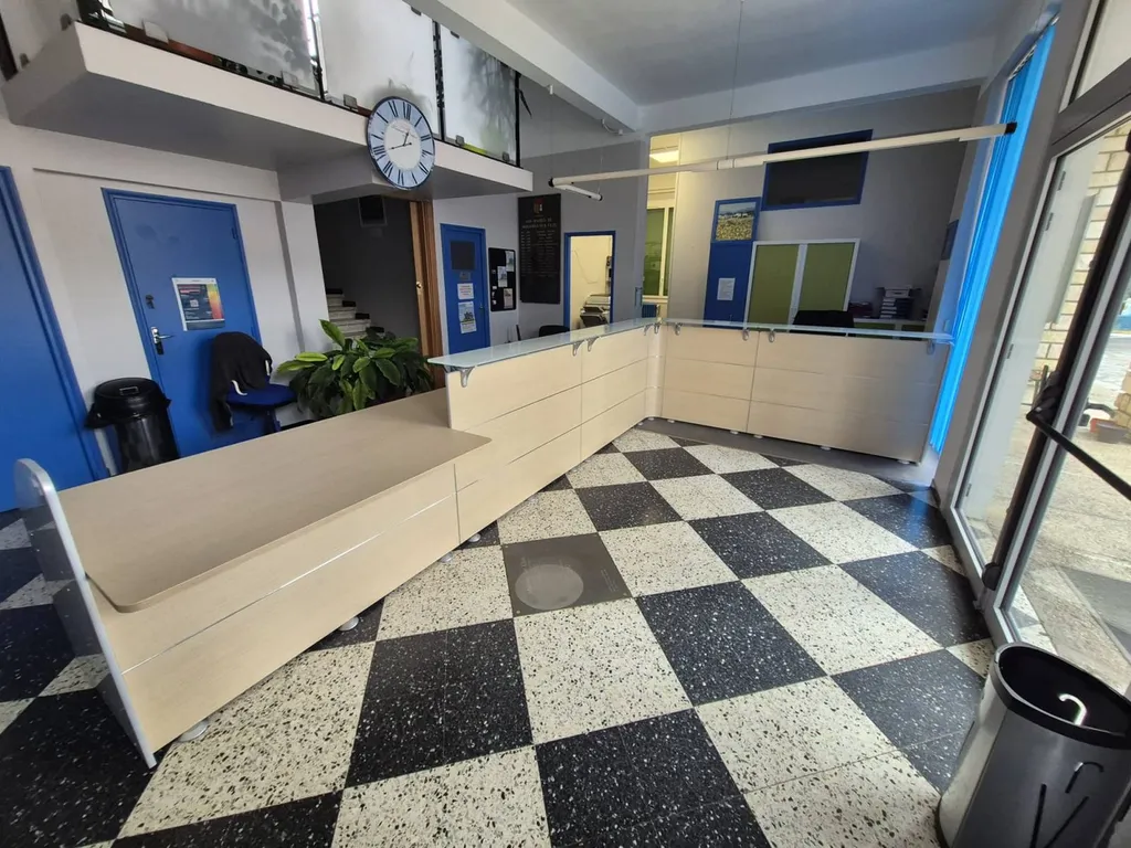 Banque d'accueil sur mesure Abako à Molières-sur-Cèze dans le Gard