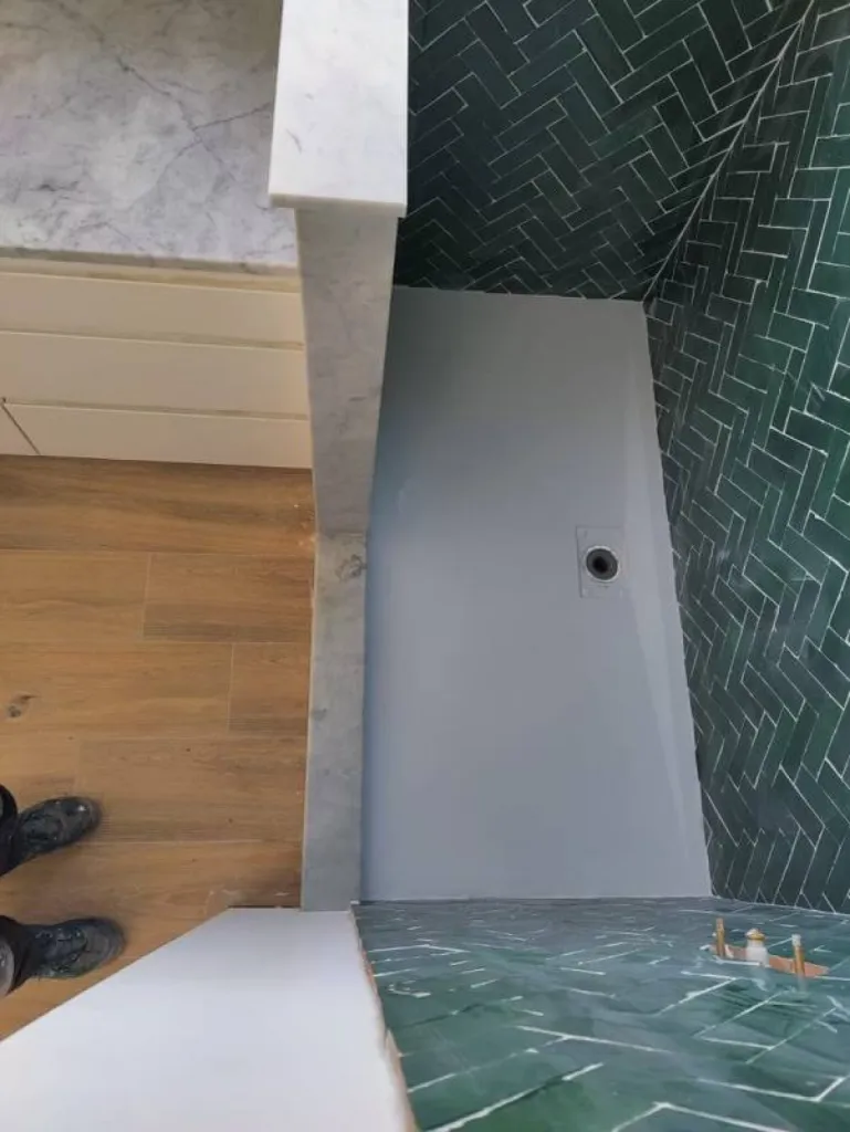 Marbre Blanc de Carrare pour salle de bain et cuisine livraison entre Nîmes et Montpellier