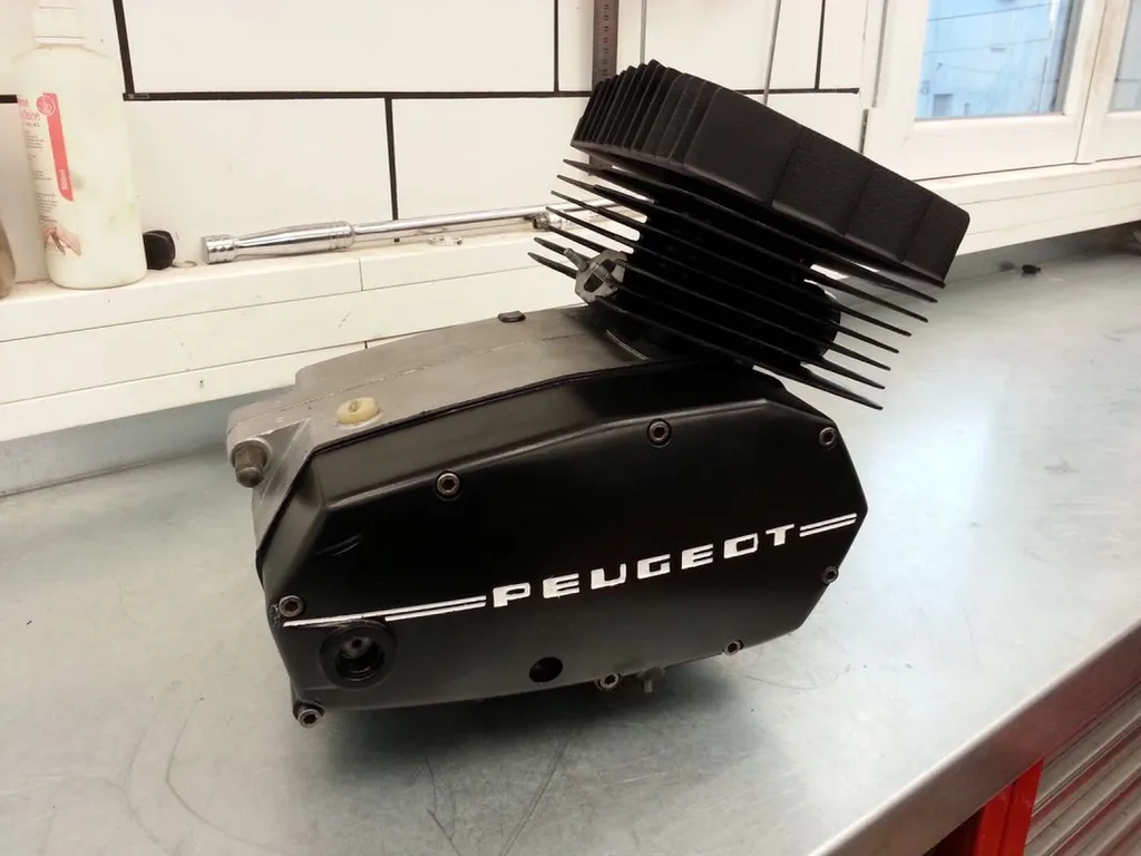 PEUGEOT SX8 1980
