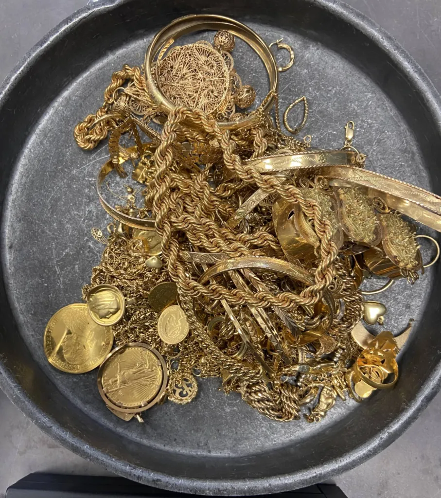 Bijoux et pièces usagées