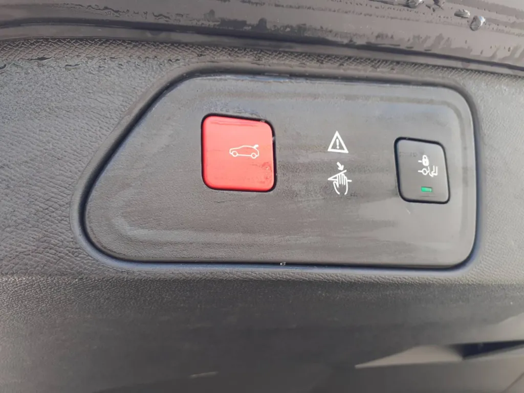 Peugeot 3008 OCCASION Puretech 130ch S&S BVM6 GT Line Hayon motorisé près de Toulouse Occitanie