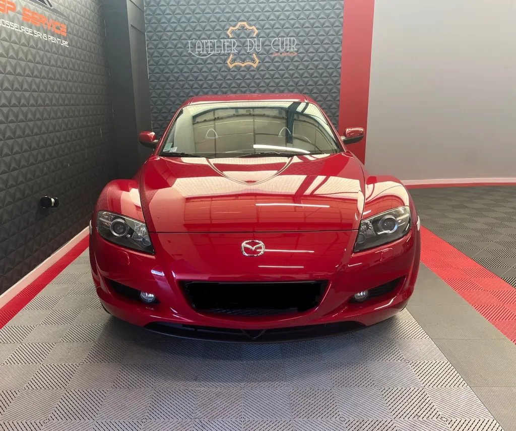 Traitement céramique Crystal Sérum Ultra sur Mazda RX8 Performance - Le Mans (72)