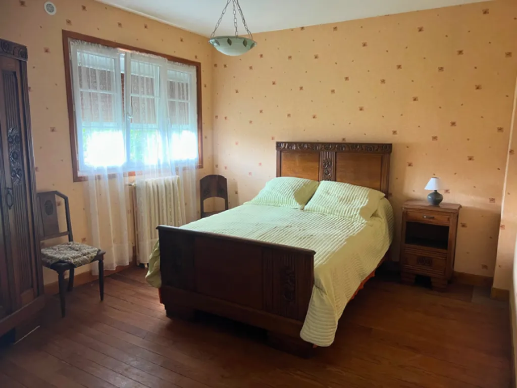 A acheter maison de 130 m² édifiée sur 1400 m² de terrain sur la commune de LES MONTS DU ROUMOIS 27520