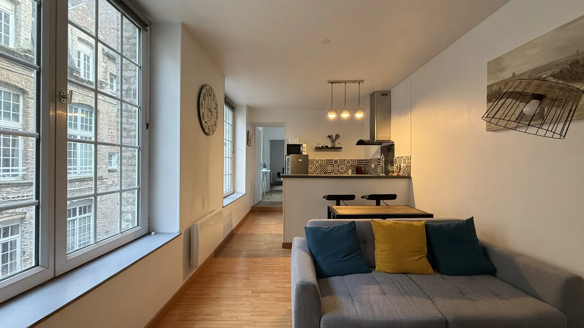 Cet appartement meublé de 34 m² à vendre à Dieppe se trouve au 1er étage d’une copropriété de charme.