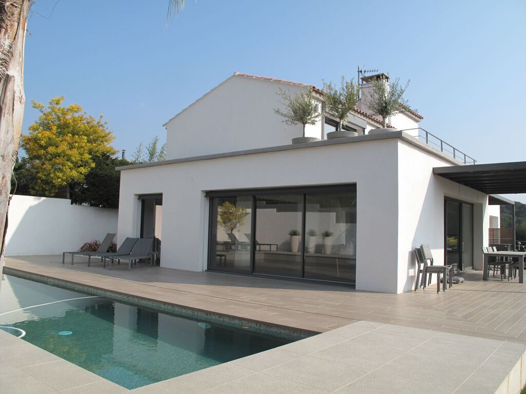 Cassis villa à vendre avec piscine de standing