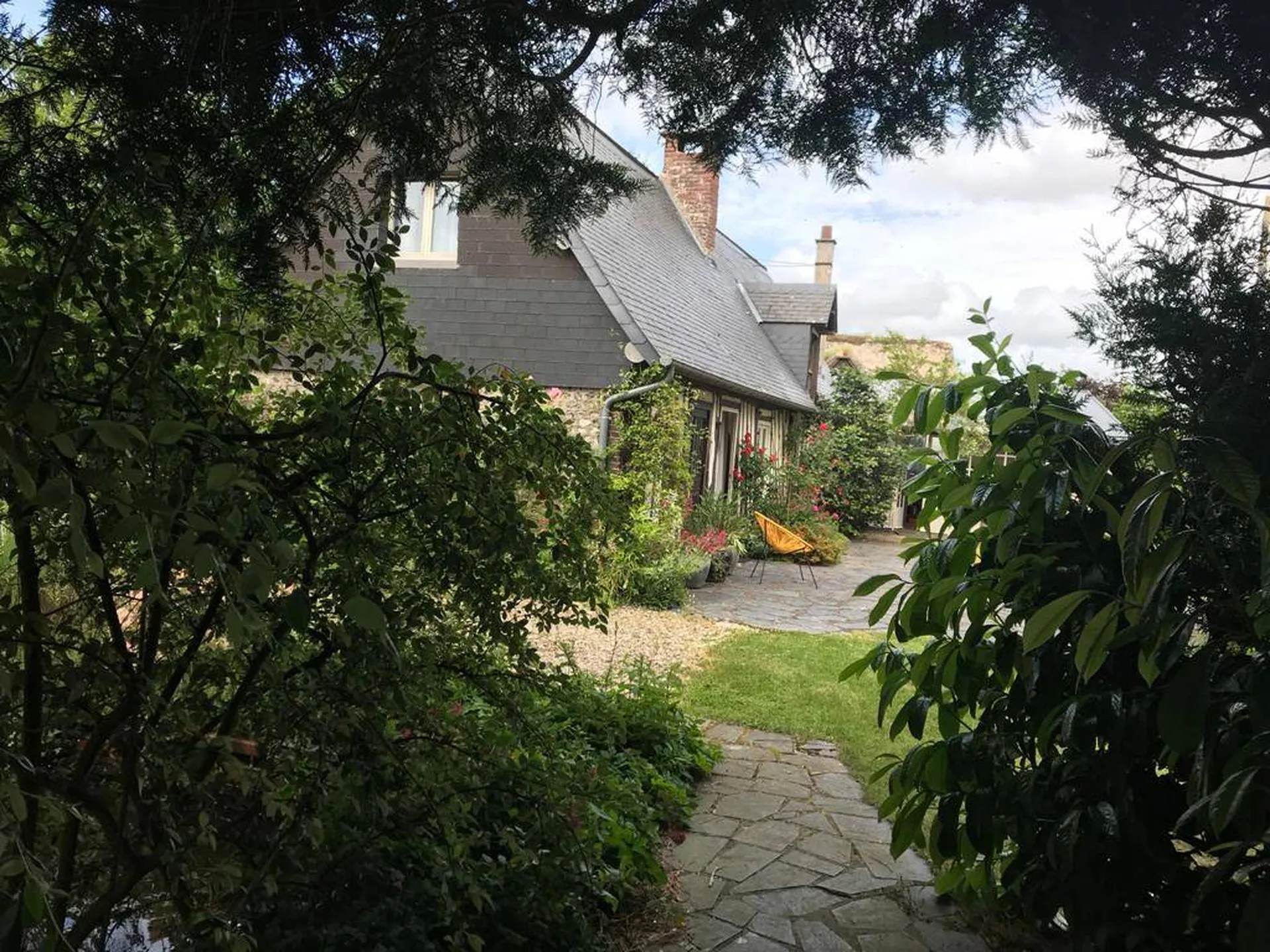 recherche maison proche bourg, tous commerces, 3 chambres, 76.