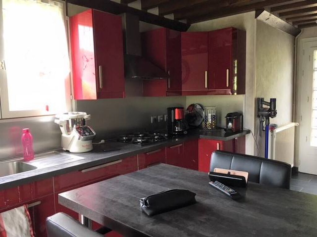 Maison de campagne avec cuisine aménagée et équipée