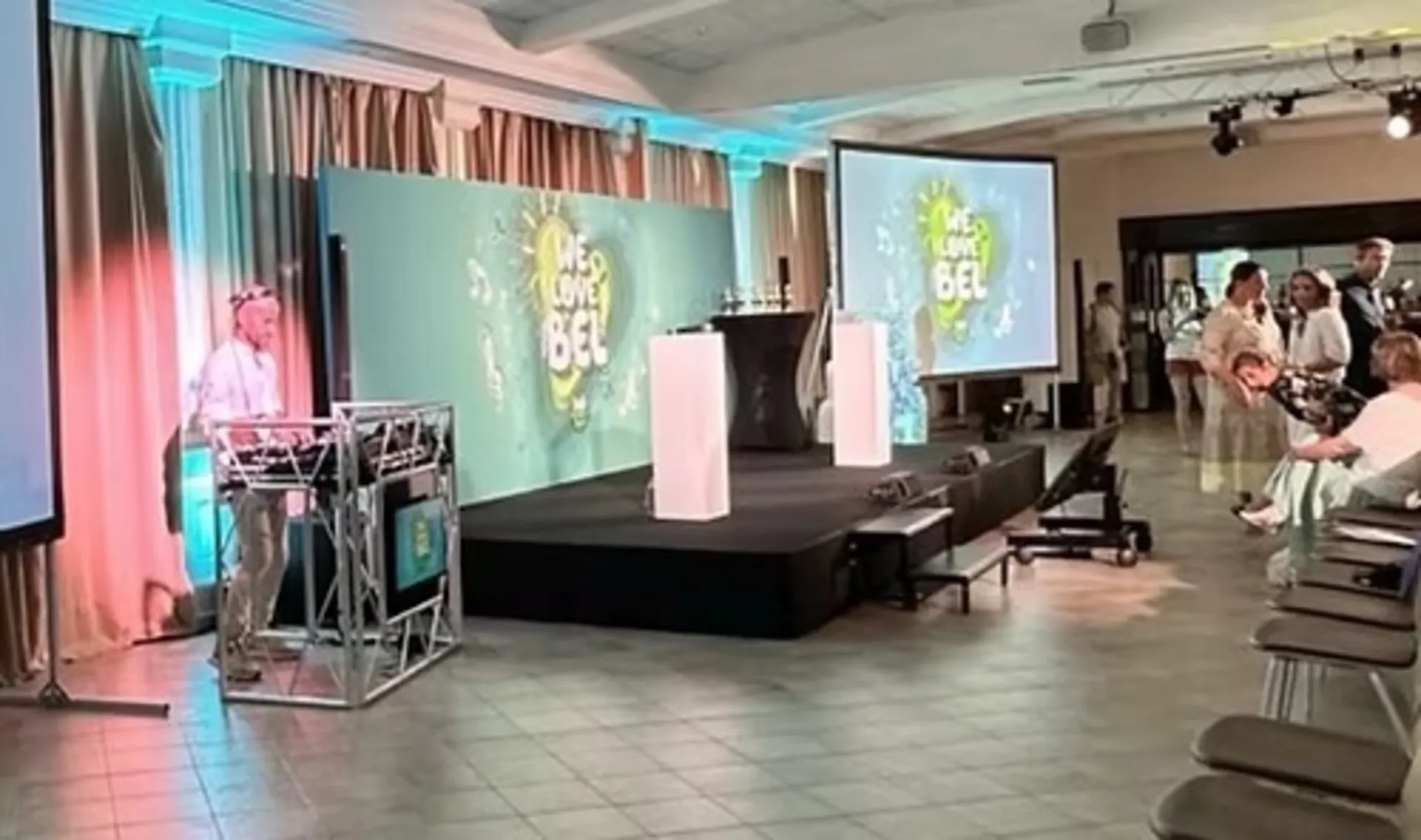 STELE COLONNE 1M BLANCHE