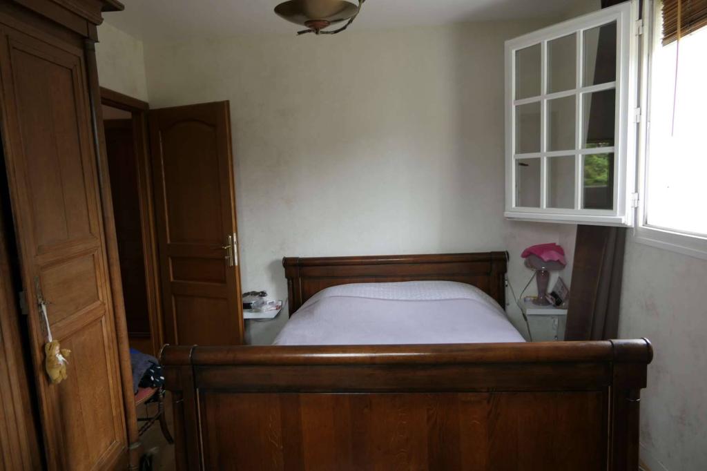 Vend propriété proche écoles et commerces  proche Martôt 27340