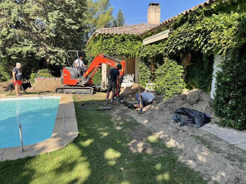 Micro-station en cours d'installation dans une villa près d'Aubagne