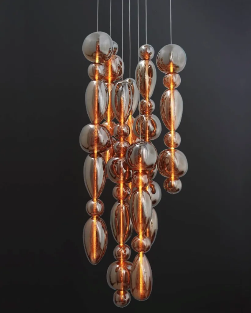 Concept Verre des luminaires d'intérieur d'exception  au style épuré, une équipe de designers passionnés et un grand respect des créations des maîtres verriers.