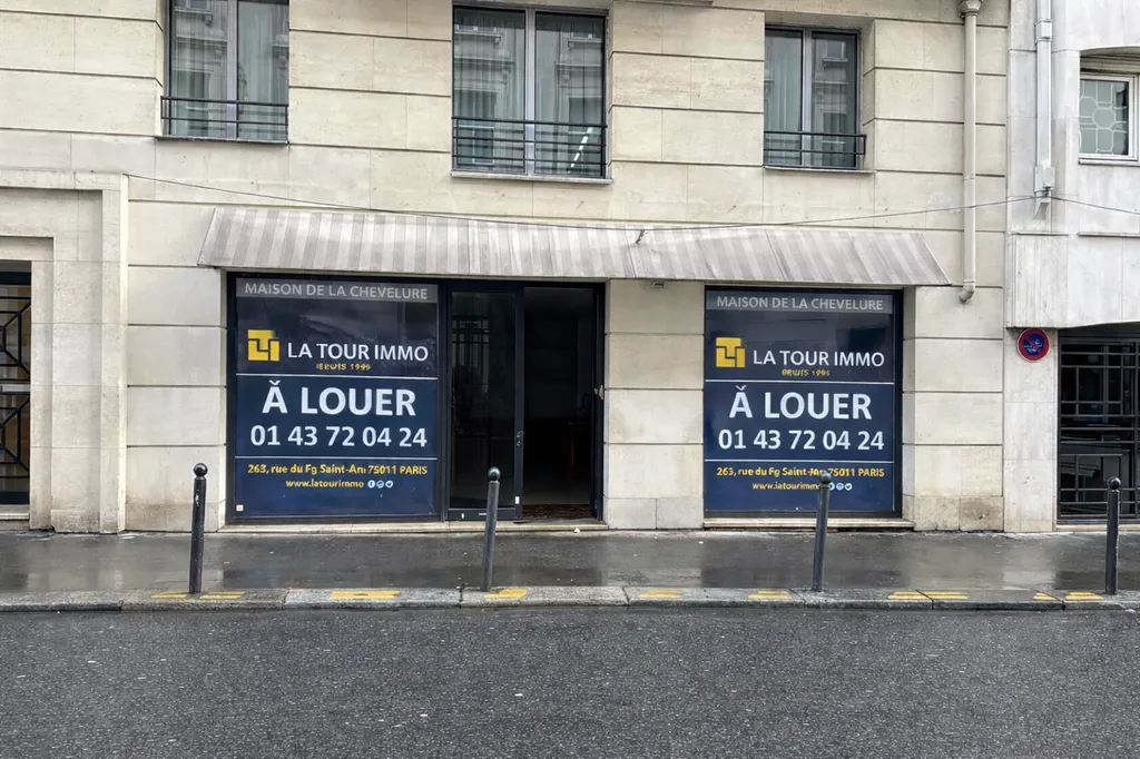 Location - Boutique 57 m², muette, Rue de Longchamp 75016 PARIS