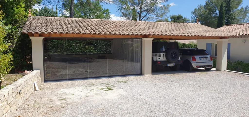installation dur mesure rideaux de verres la roquebrussanne