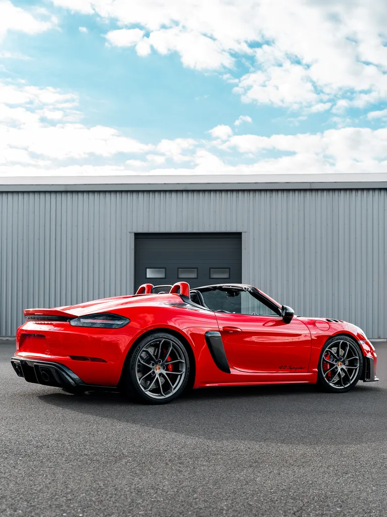 Préparation sur mesure sur cette Porsche 718 Spyder