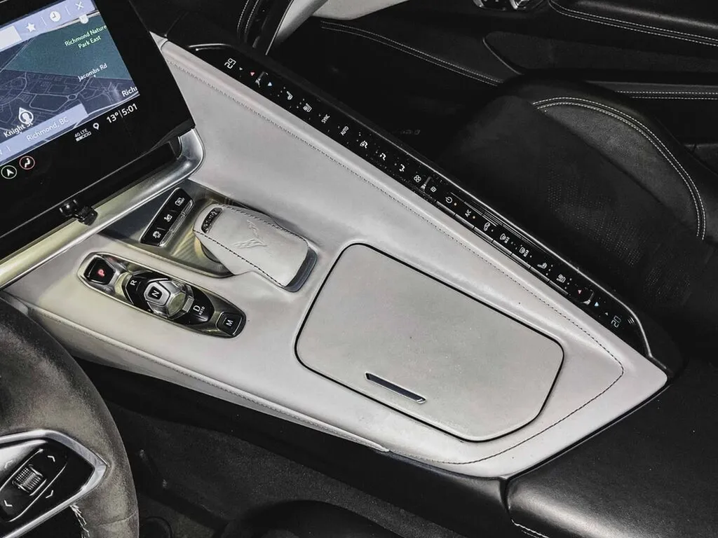 Chevrolet Corvette C8 Stingray 2020 3LT Z51 V8 6.2 / 17 000 km Supercar Américaine Import Canada Disponible Livraison Europe