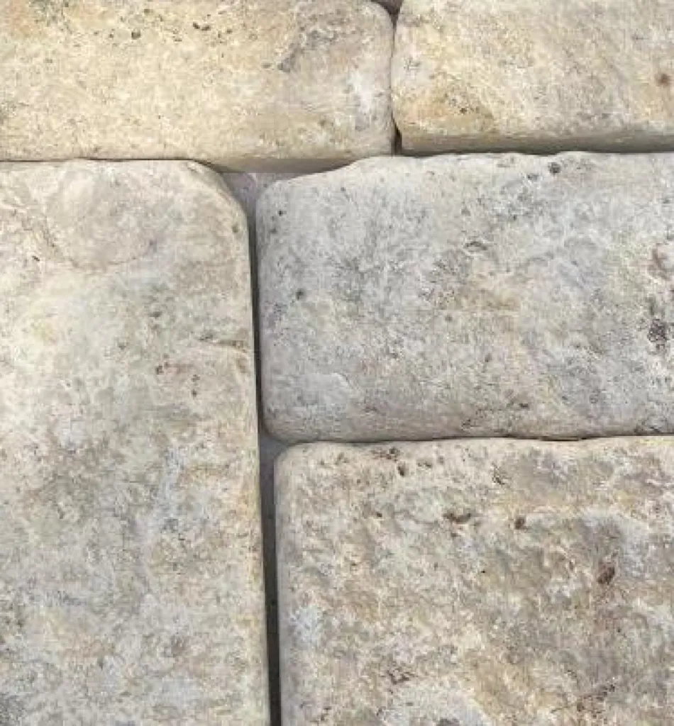 Dallage et pavé finition vibrée pour dallage, parement et pavé