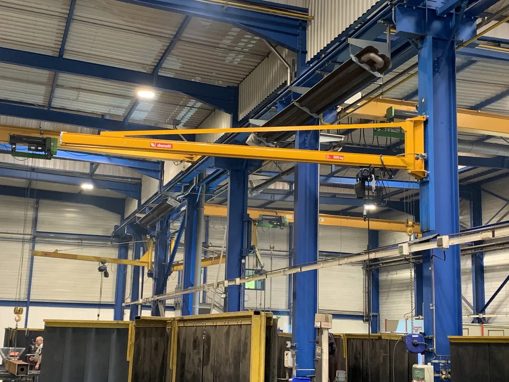 Potence de levage en profilé creux