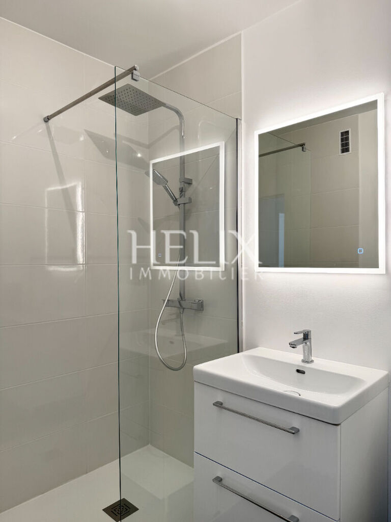 Bel appartement 2 pièces ascenseur cave parking Saint-Germain-en-Laye belles Prestations 