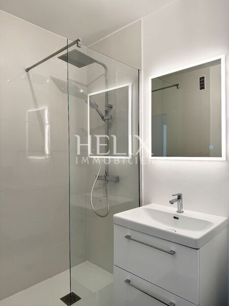 Bel appartement 2 pièces ascenseur cave parking Saint-Germain-en-Laye belles Prestations 