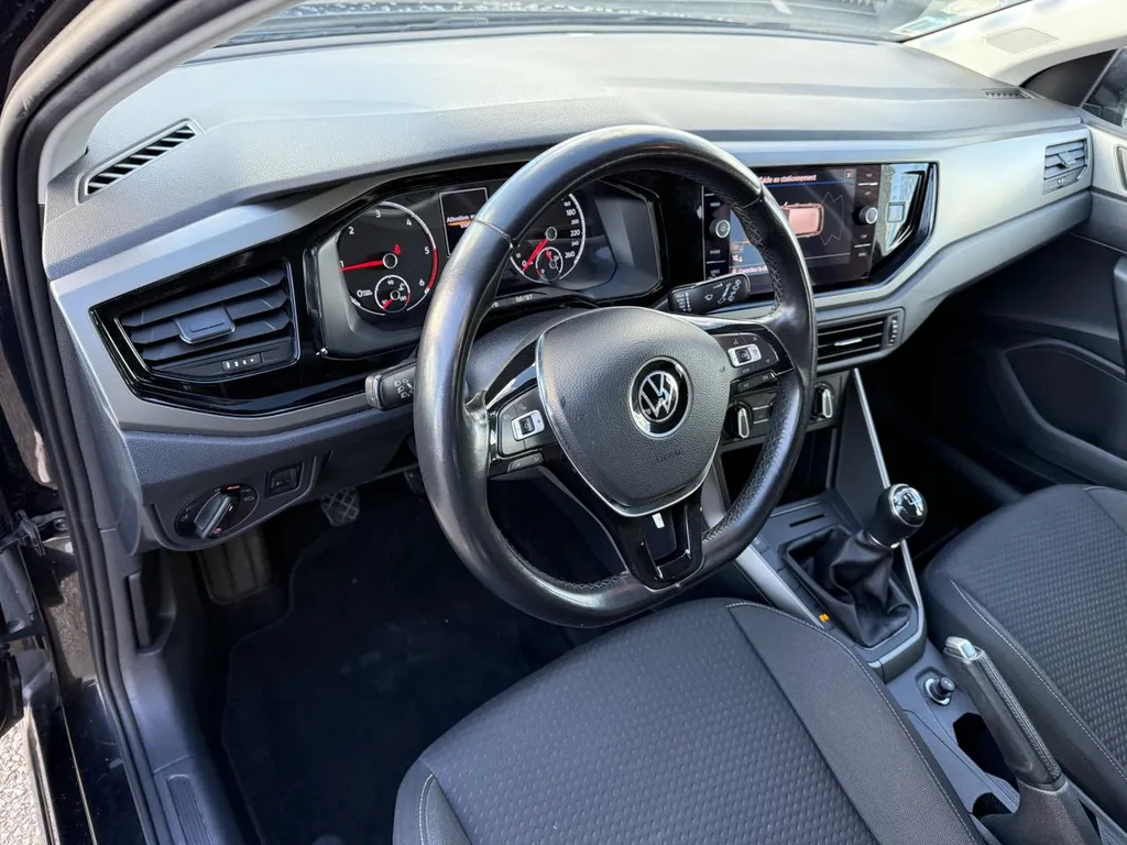 Volkswagen Polo d'occasion à vendre proche du Havre : Citadine Diesel TDI 95 Lounge Business à prix attractif.