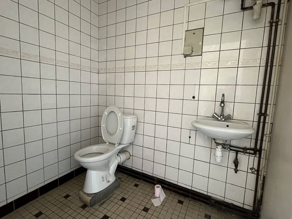 Ensemble immobilier, à vendre, en centre-ville du Trait - Idéal investisseurs !