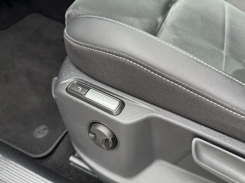 Volkswagen T-Roc d'occasion à prix mandataire près du Havre : SUV diesel automatique récent et garanti.