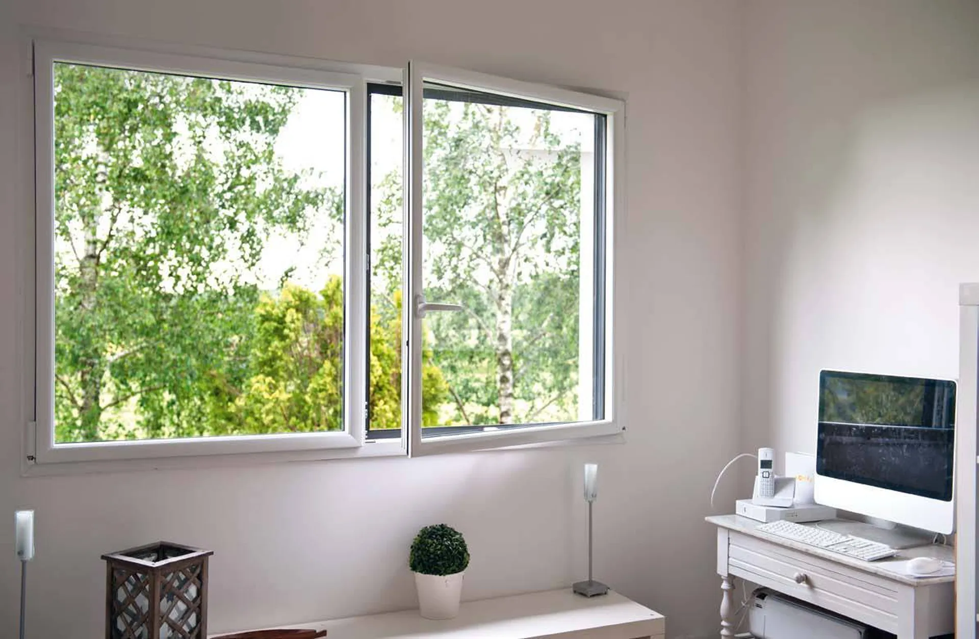 Fenêtre à double vitrage en ALUMINIUM à VITROLLES