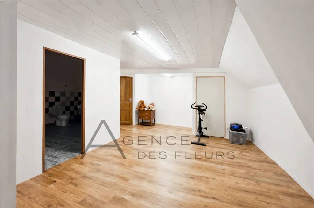 A vendre, corps de ferme de 210 m² édifié sur 1995 m² de terrain sur la commune d'HECTOMARE 27110