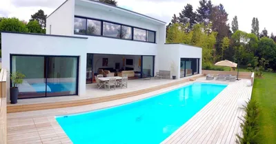 Installation de piscine en béton sur mesure Basse-Goulaine Piscines Vinet