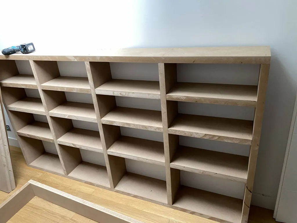 EN COURS: La conception de la bibliothèque sur mesure en médium Caluire et Cuire
