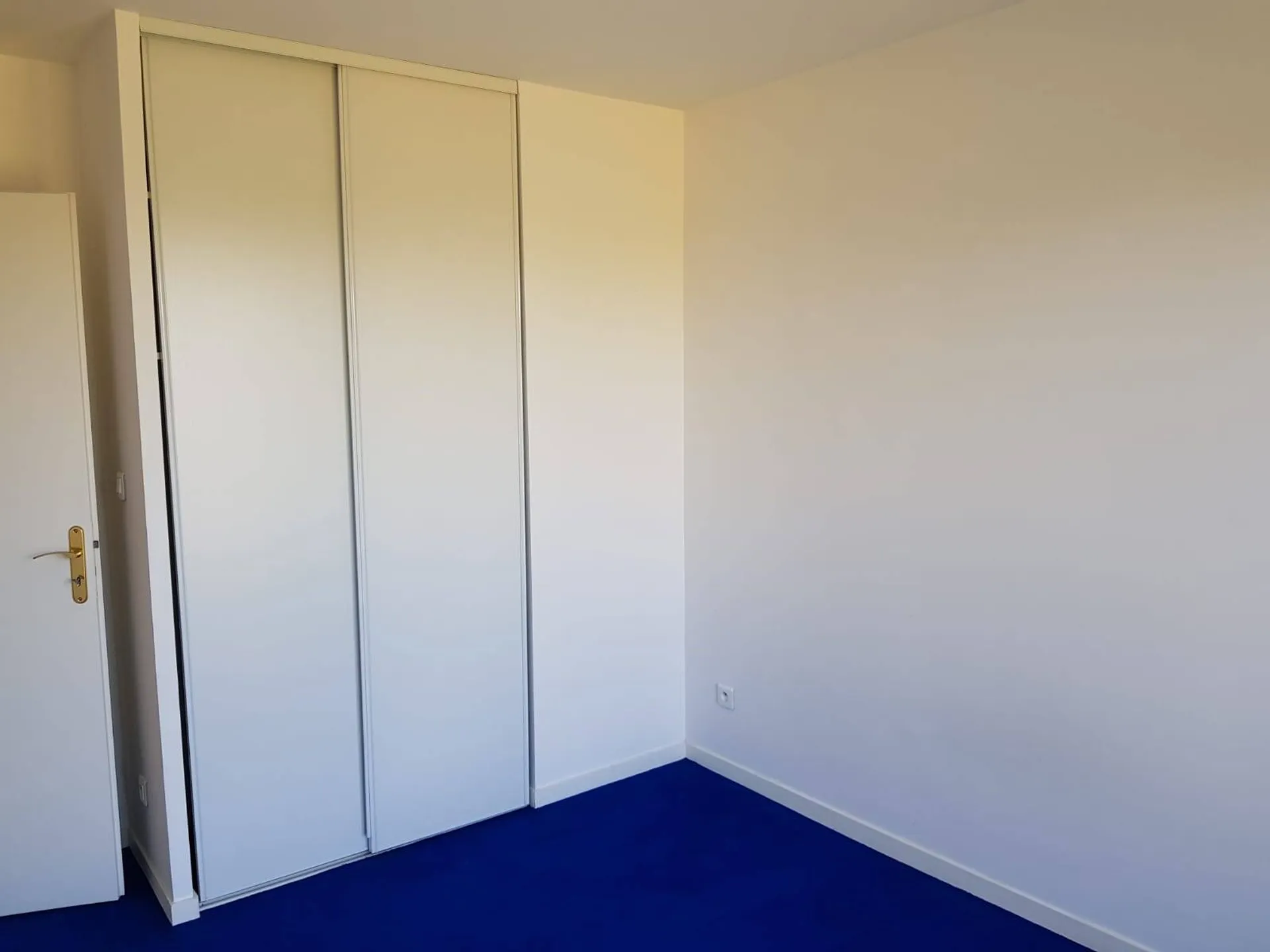 Appartement F3, avec ascenseur, dans le bourg côtier de St VALERY EN CAUX, en Normandie