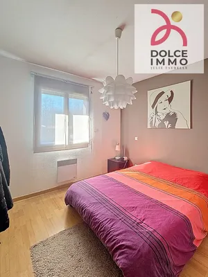 Maison de plain-pied à Arsac, 3 chambres, piscine, garage et jardin paysagé