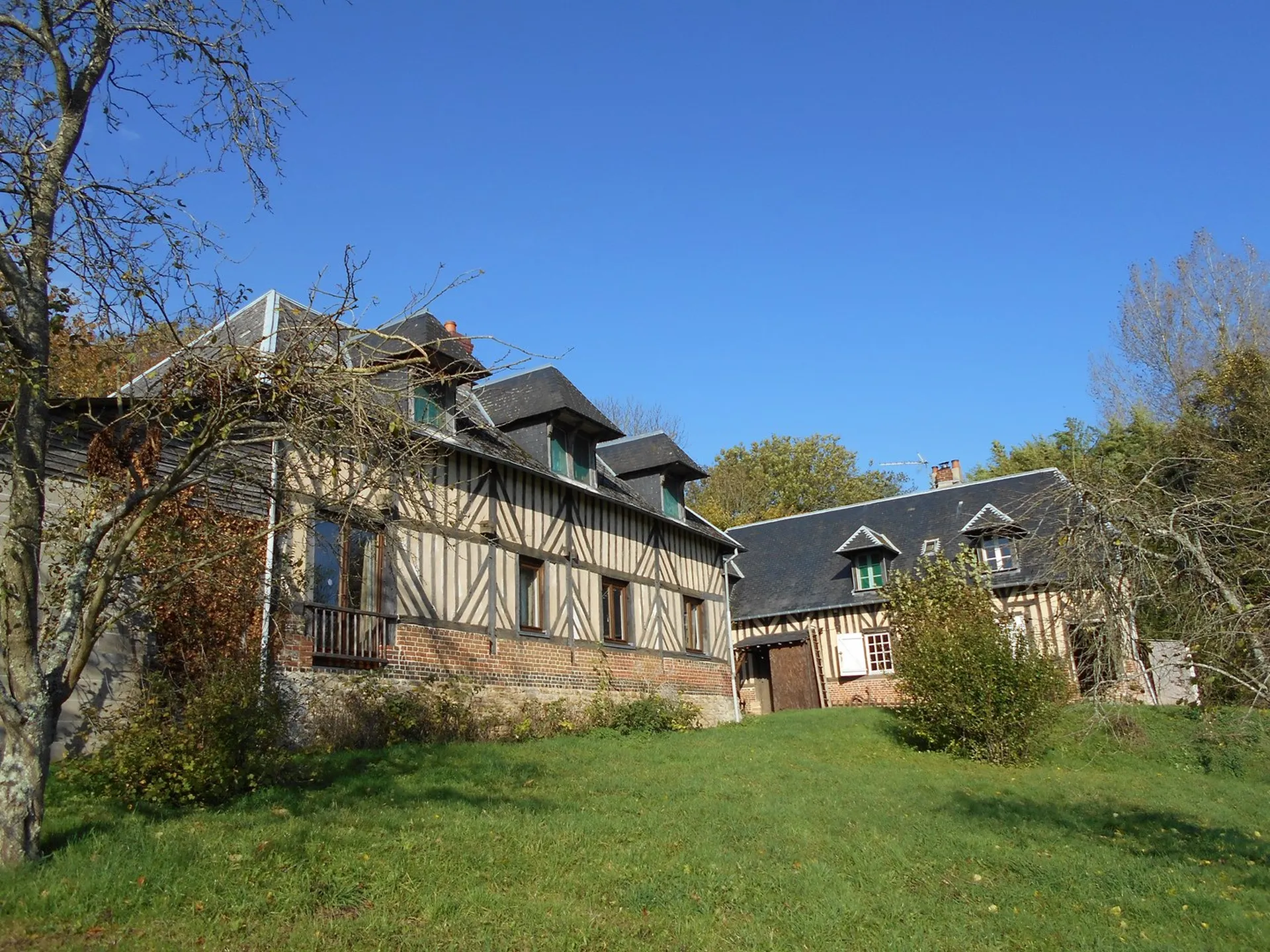 A acheter ensemble de 2 maisons à 15 min de Lisieux