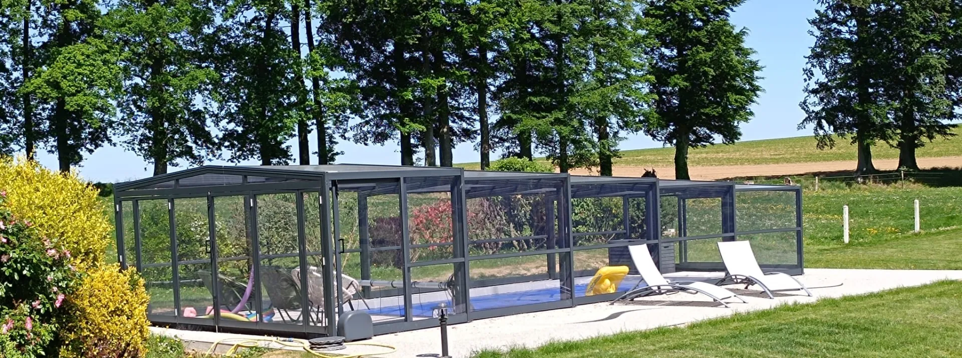 Couvrir sa piscine pour en profiter plus longtemps - BREAUTE