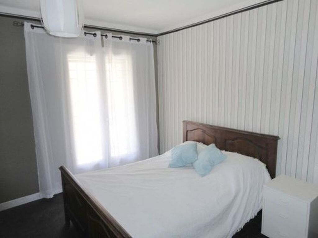 Vente maison 4/5 Roquefort la bédoule avec terrain plat et piscine chauffée