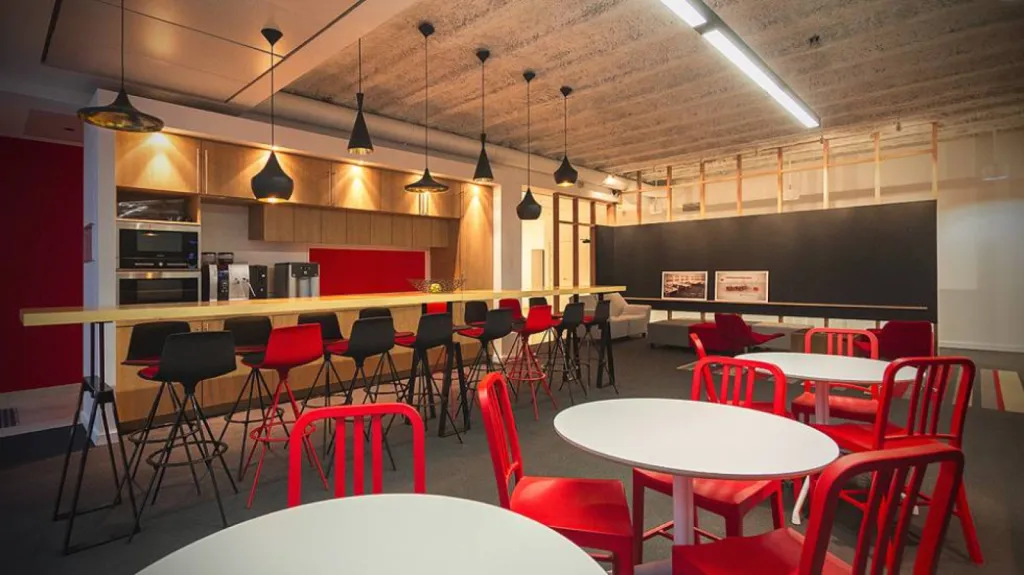 CABINET D'ARCHITECTURE ARDESK à PARIS en BETON CIRE