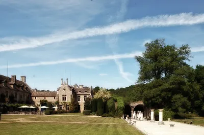 destination wedding planner in Carcassonne