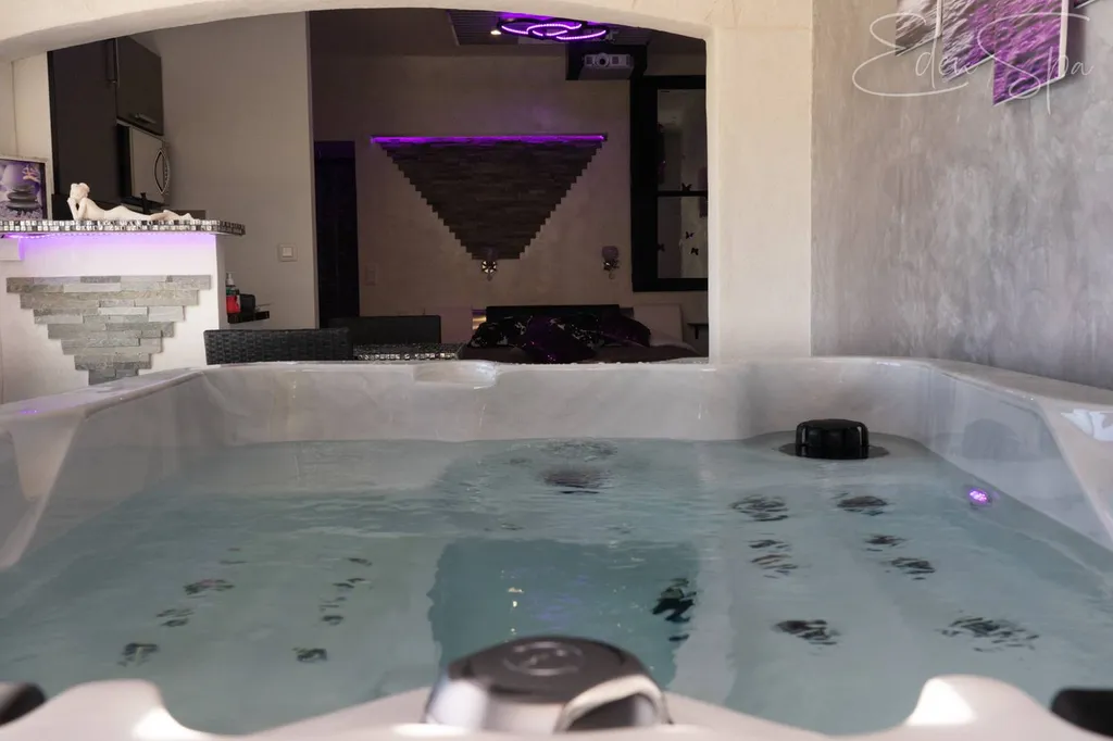 jacuzzi chambre d'hôte romantique marseille