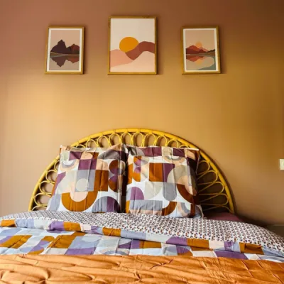 Chambre parentale personnalisée avec mobilier sur-mesure, par l’Atelier D. architecte d’intérieur à Bordeaux