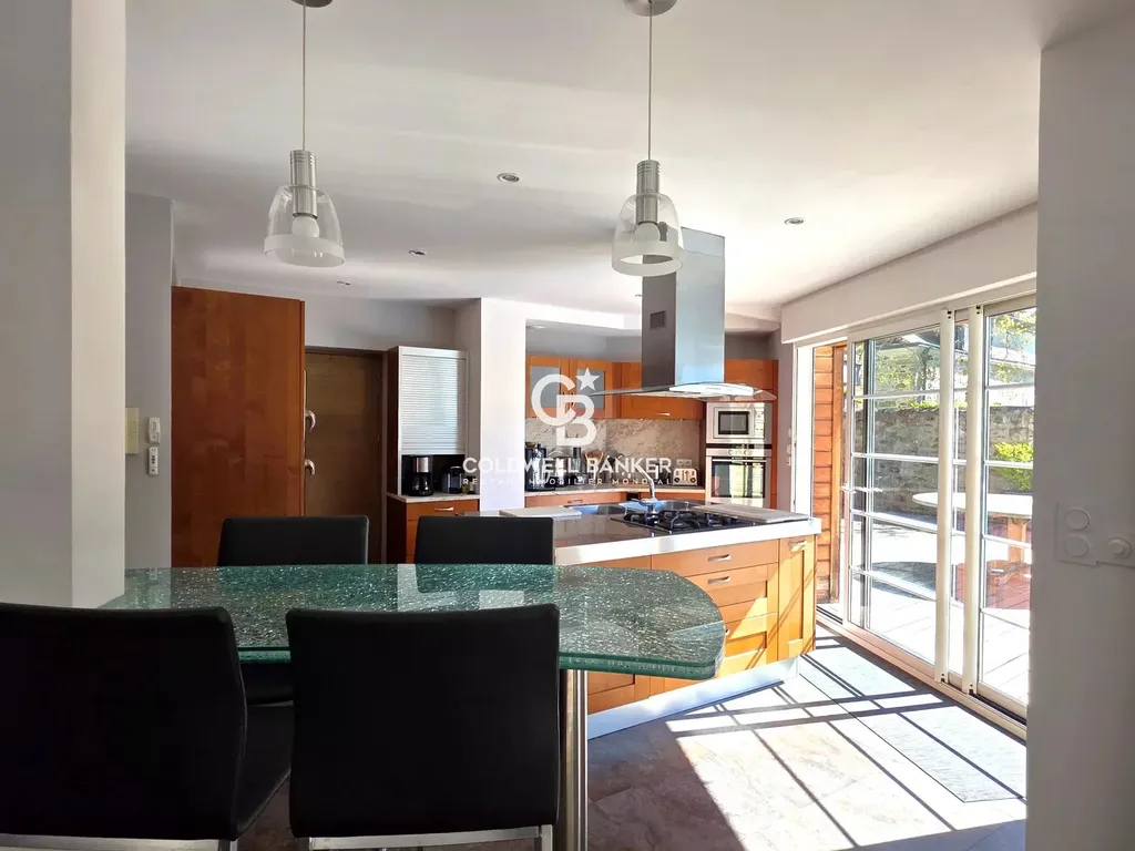 acheter maison contemporaine 2005 avec piscine et 4 chambres au Mans