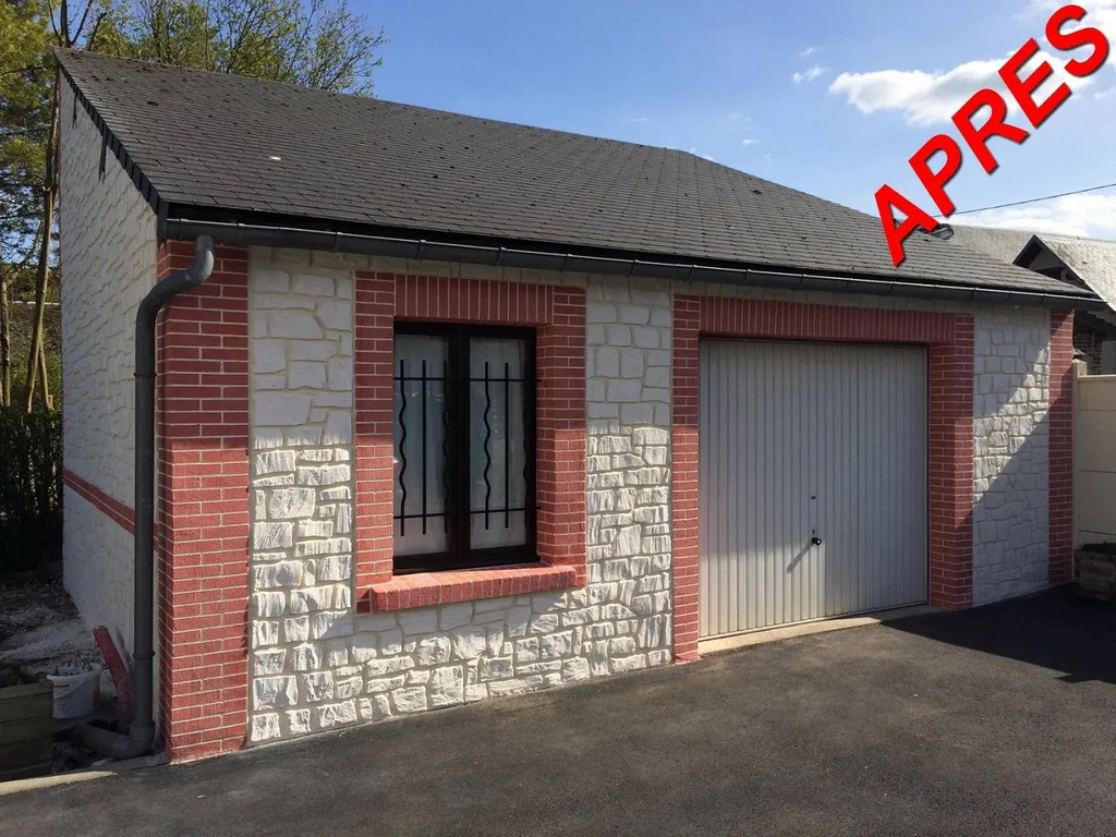 Réalisation d'un garage en pierre et brique proche de Ecouis 27
