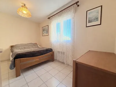 Chambre appartement Six-Fours