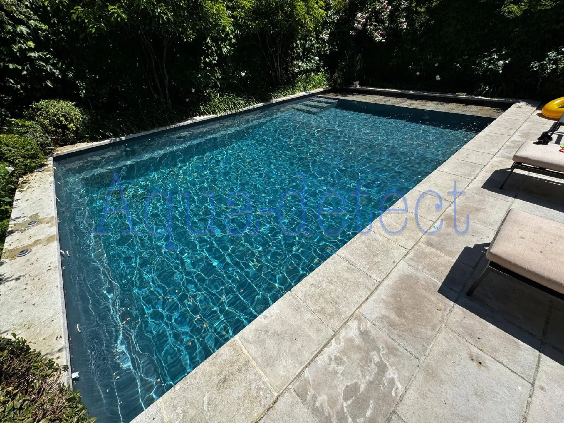 Recherche de fuite piscine avec volet immergé à AIX en Pce